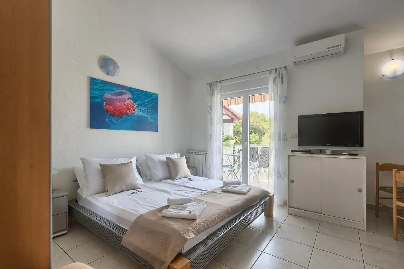 Villa Ajda Πούλα